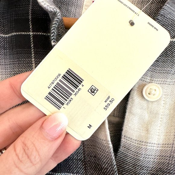 Levi's NWT $60 Caviar Plaid Pocket Kenna Button Up Flannel Top Women's M… - Picture 7 of 9